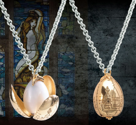 Collana Ciondolo Uovo d'Oro con Teca in legno